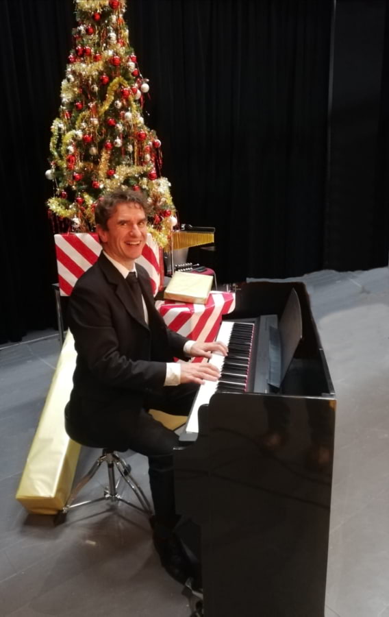 Pianist Weihnachtsmarkt